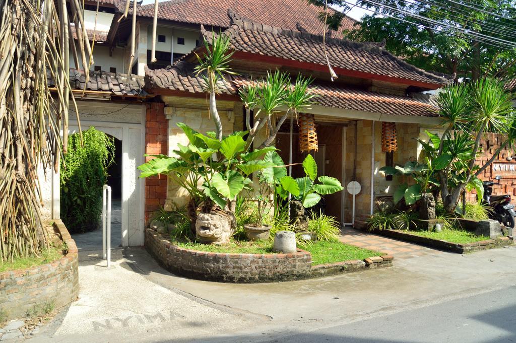 Desa Nyima Hotel Seminyak  Exterior photo
