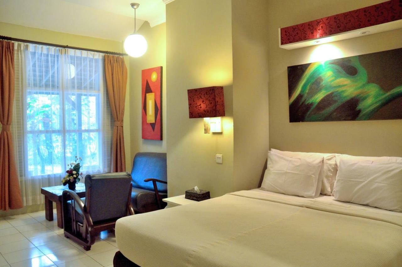 Desa Nyima Hotel Seminyak  Exterior photo